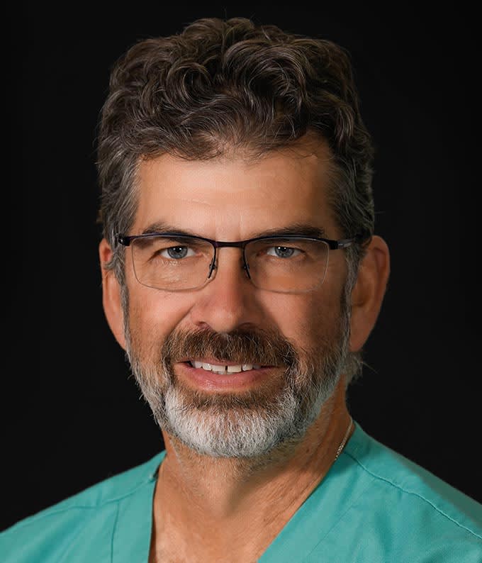 Dr. Brian Van Vechten, Englewood Veterinary Surgeon