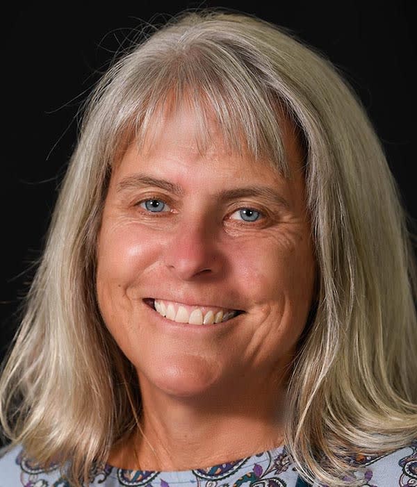 Dr. Julie Martin, Englewood Veterinary Cardiologist